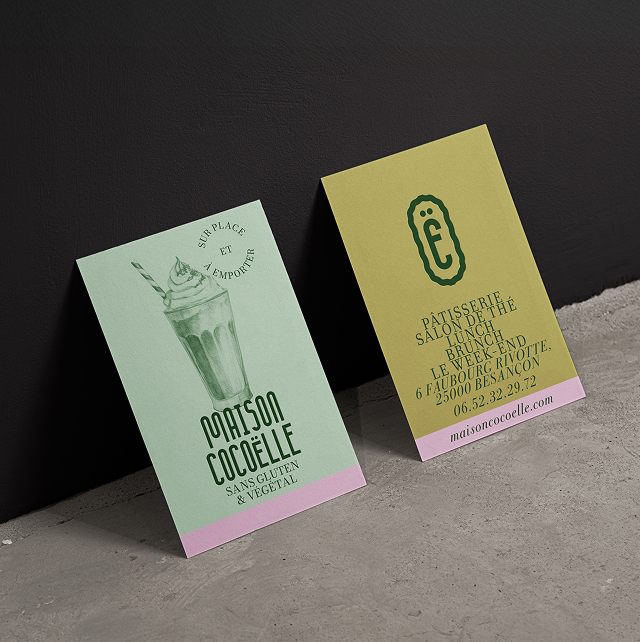 carte de visite de la pâtisserie déclinée selon l'identité visuelle créée par l'agence de graphisme