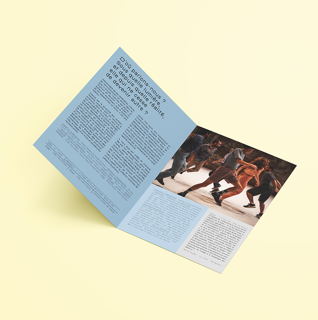 Mise en page et typographie de la brochure de salle du spectacle